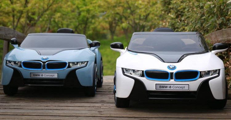 Xe ô tô điện trẻ em BMW i8