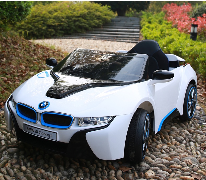 Xe ô tô điện trẻ em BMW i8 ghế thường